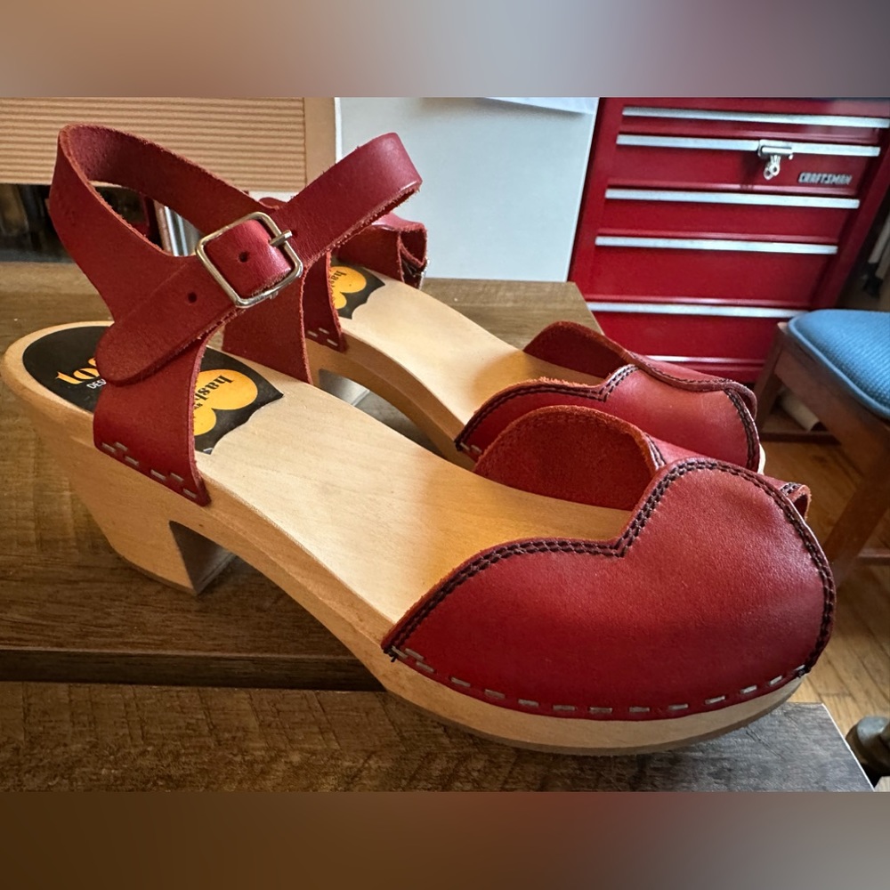 Red clogs, wooden sole, Swedish Hasbeens Heeled Sandals eu size 36, us size 6/7